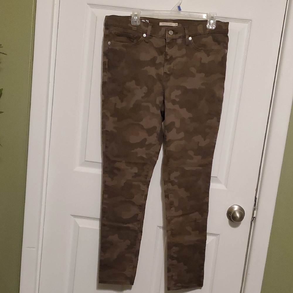 Levi's 311 Shaping Skinny Jeans in Brown Camouflage